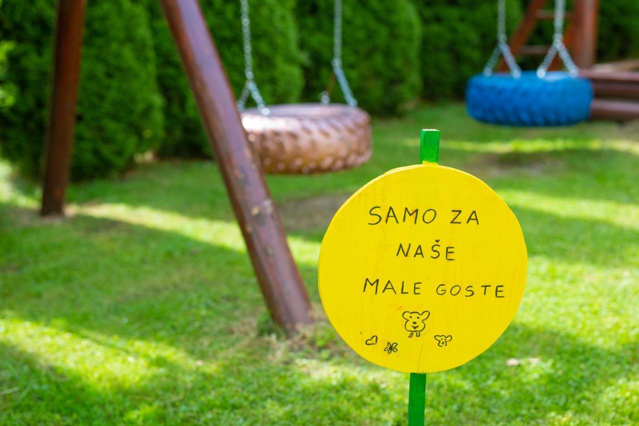 Apartmani Sabina Fužine Eksteriør billede