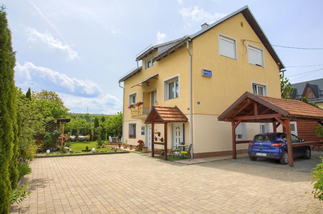 Apartmani Sabina Fužine Eksteriør billede