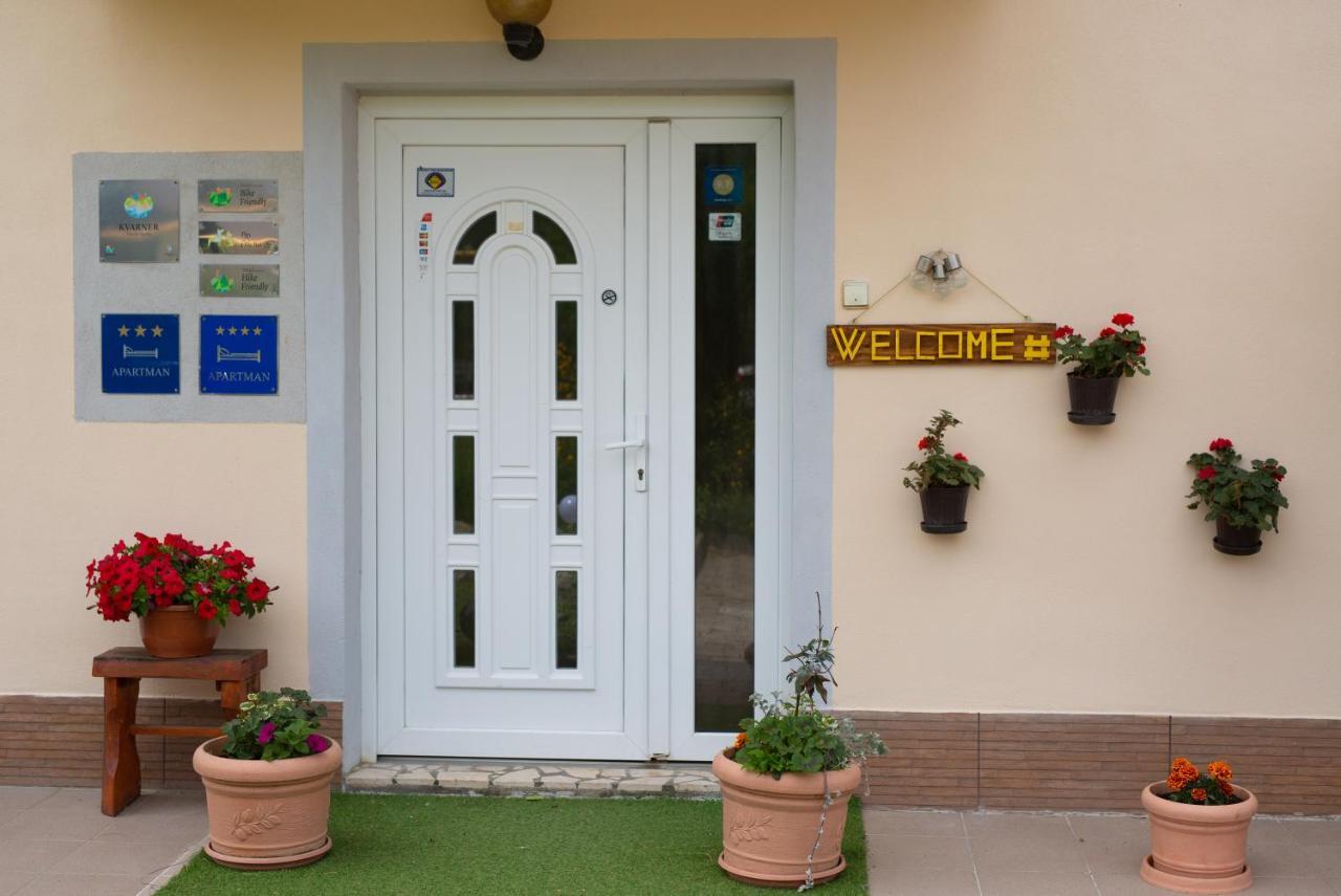 Apartmani Sabina Fužine Eksteriør billede