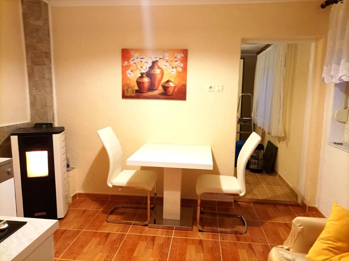 Apartmani Sabina Fužine Eksteriør billede
