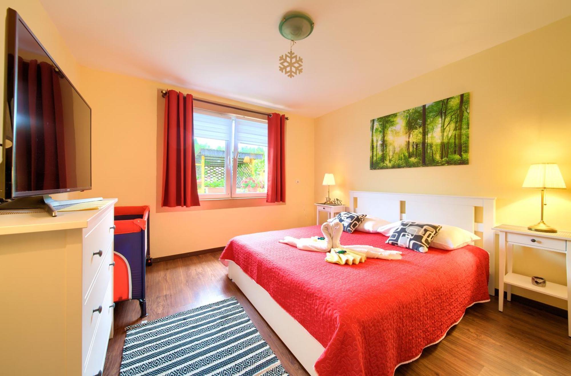 Apartmani Sabina Fužine Eksteriør billede